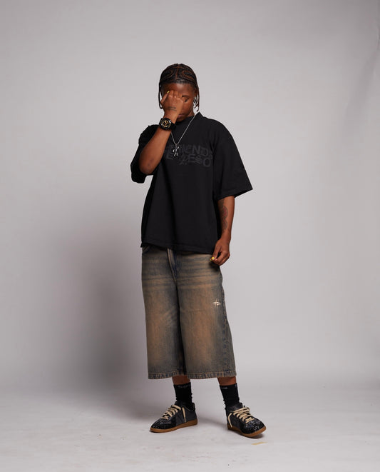VentaBlack Tee